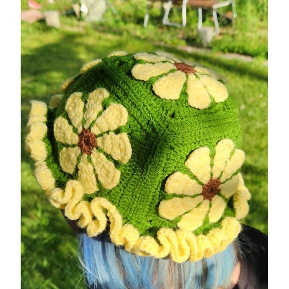Oddly Hooked Artisan Made Crochet Hat Daisy Granny Square Green Yellow Festival
